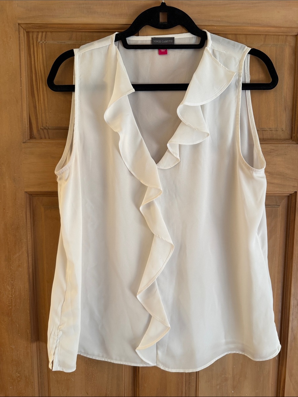 Vince Camuto Cream Ruffle V-Neck Sleeveless Blouse